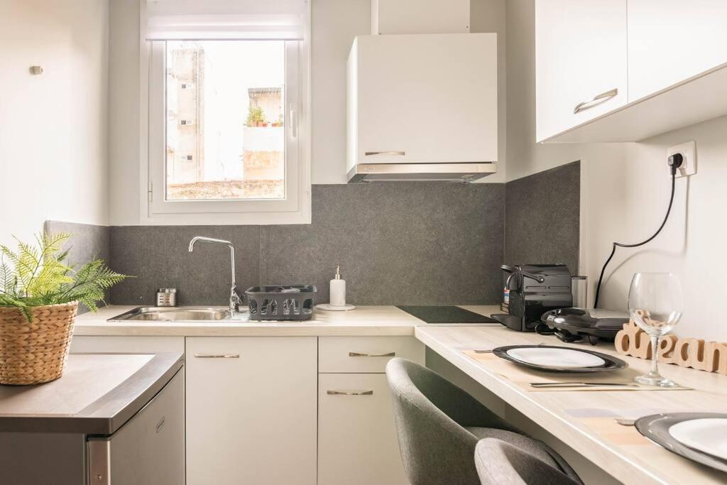Stylish And Central Apt Near Acropolis - Avdi Square Athènes Extérieur photo